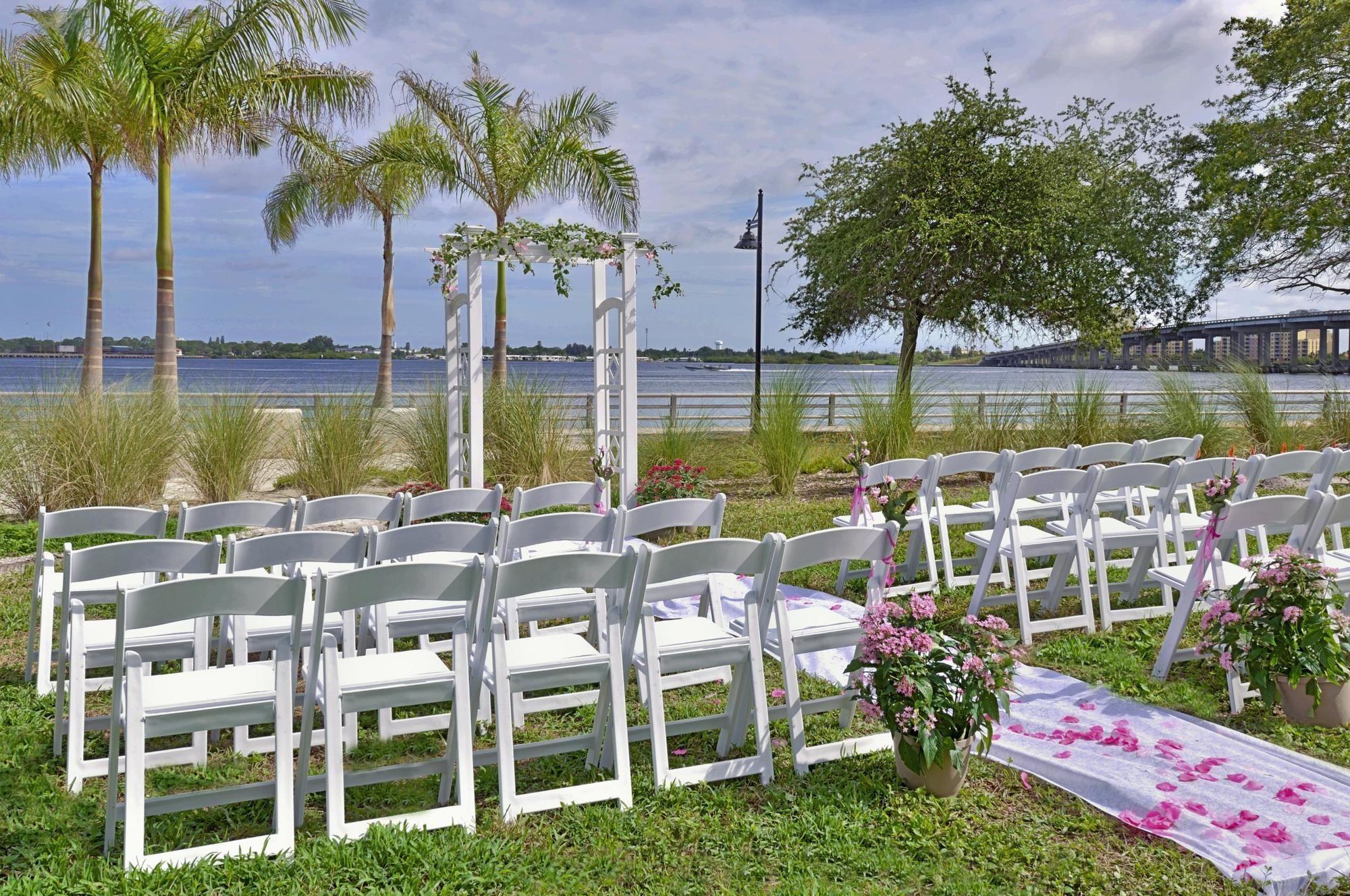 Courtyard By Marriott Bradenton Sarasota/Riverfront Extérieur photo
